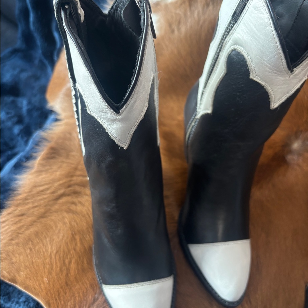 Lucchese Michelle Black and White Zip Collar Booties - Picture 5 of 16